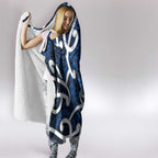 Aotearoa Maori Kowhaiwhai Hooded Blanket Kikorangi Puhoro and Patiki