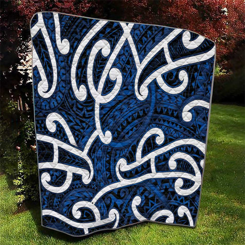 Aotearoa Maori Kowhaiwhai Quilt Kikorangi Puhoro and Patiki
