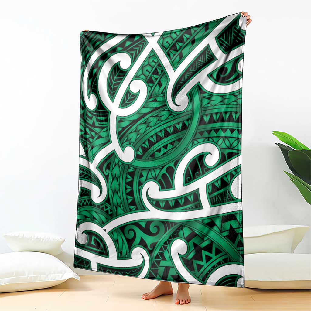 Aotearoa Maori Kowhaiwhai Blanket Kakariki Puhoro and Patiki