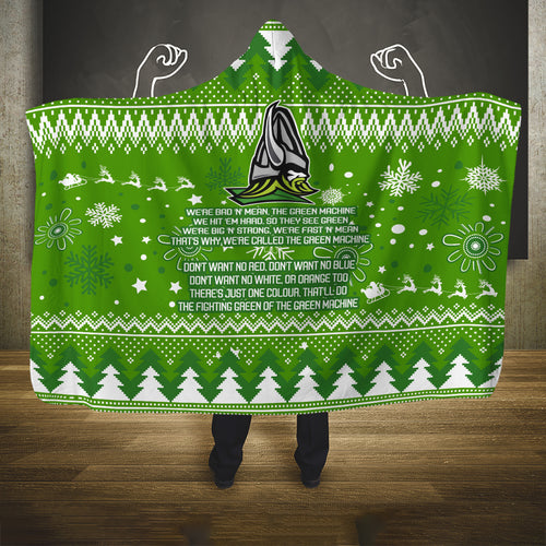 raiders-rugby-hooded-blanket-the-mighty-green-machine-2023-christmas-vibe