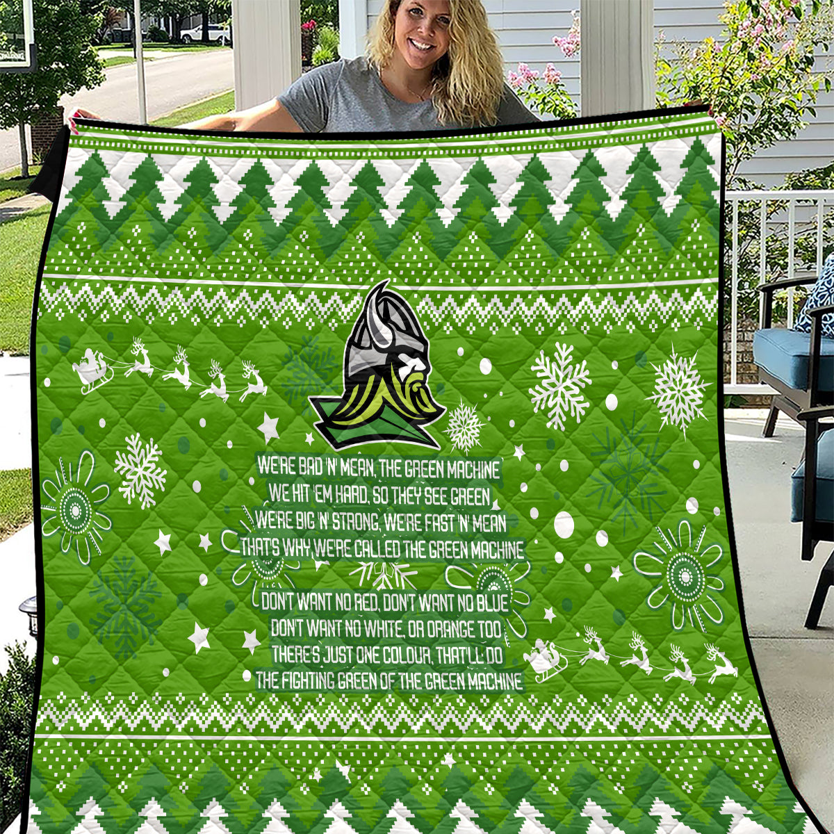 raiders-rugby-quilt-the-mighty-green-machine-2023-christmas-vibe