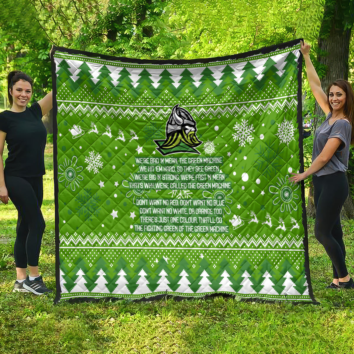 raiders-rugby-quilt-the-mighty-green-machine-2023-christmas-vibe