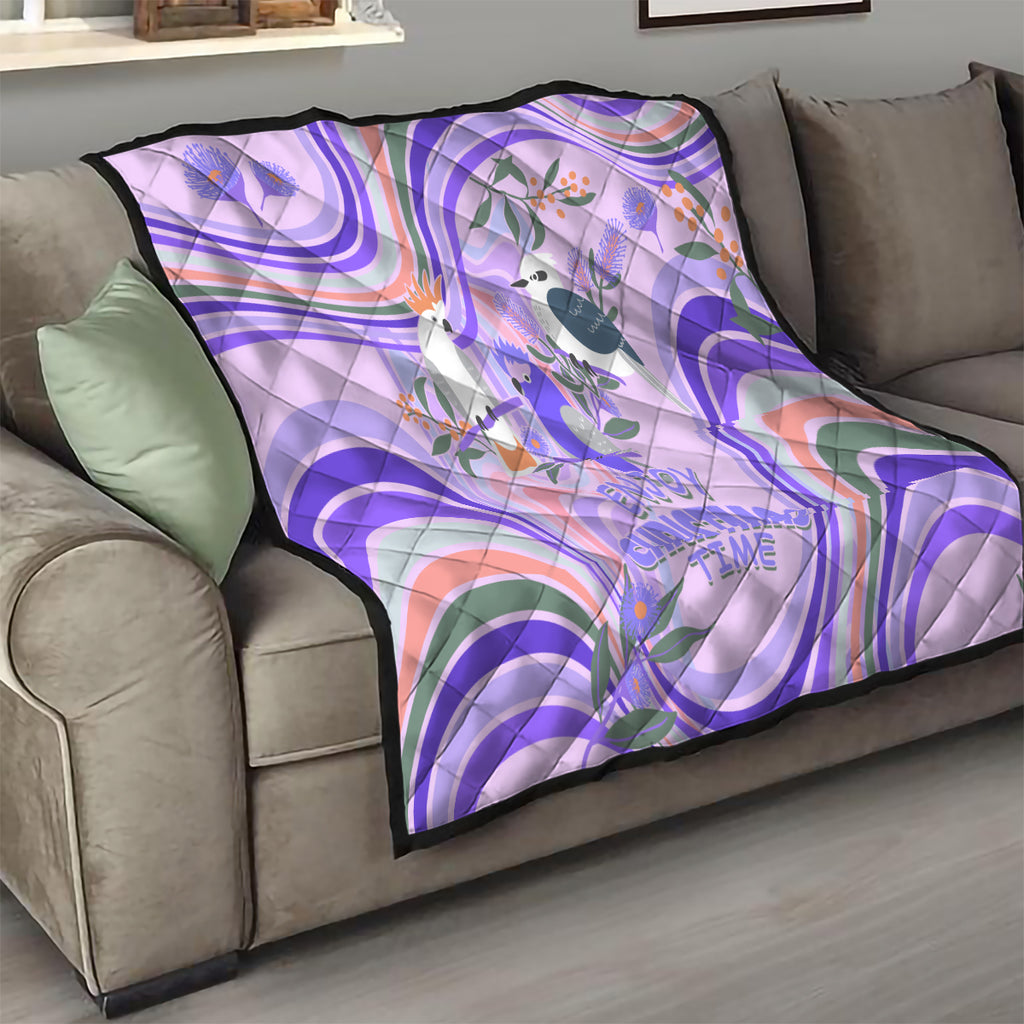 australia-hippie-christmas-quilt-cockatoo-kookaburra-with-wattle-violet-pastel-color