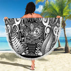New Zealand Taiaha Maori Beach Blanket Kiwikiwi Minimalist Silver Fern Tukutuku Motif