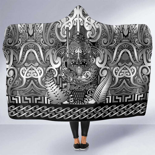 New Zealand Taiaha Maori Hooded Blanket Kiwikiwi Minimalist Silver Fern Tukutuku Motif