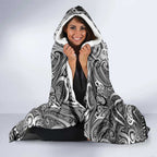 New Zealand Taiaha Maori Hooded Blanket Kiwikiwi Minimalist Silver Fern Tukutuku Motif