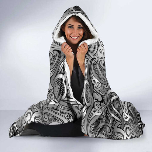 New Zealand Taiaha Maori Hooded Blanket Kiwikiwi Minimalist Silver Fern Tukutuku Motif