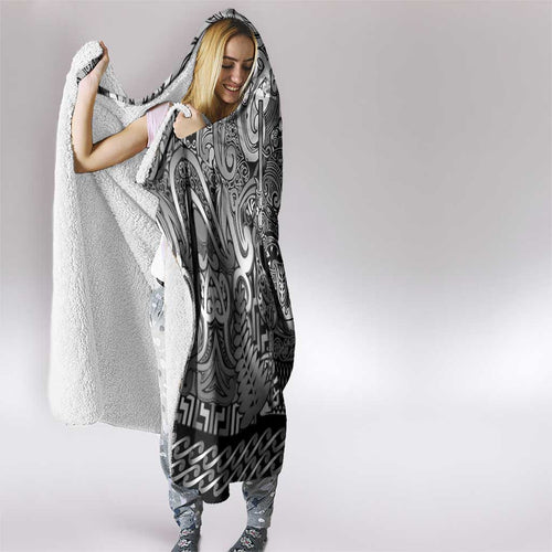 New Zealand Taiaha Maori Hooded Blanket Kiwikiwi Minimalist Silver Fern Tukutuku Motif