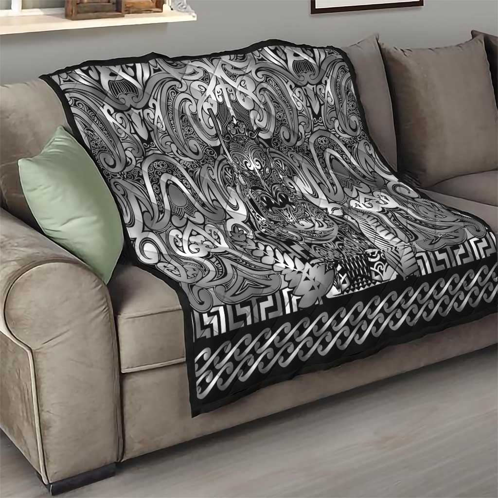 New Zealand Taiaha Maori Quilt Kiwikiwi Minimalist Silver Fern Tukutuku Motif