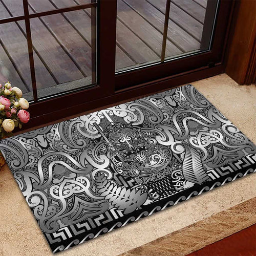 New Zealand Taiaha Maori Rubber Doormat Kiwikiwi Minimalist Silver Fern Tukutuku Motif