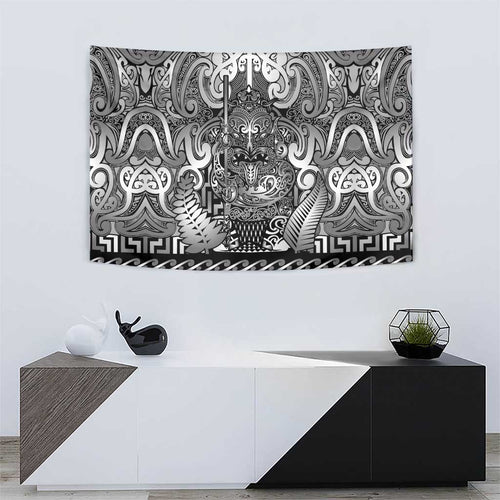 New Zealand Taiaha Maori Tapestry Kiwikiwi Minimalist Silver Fern Tukutuku Motif