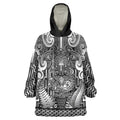 Custom New Zealand Taiaha Maori Wearable Blanket Hoodie Kiwikiwi Minimalist Silver Fern Tukutuku Motif