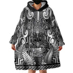 Custom New Zealand Taiaha Maori Wearable Blanket Hoodie Kiwikiwi Minimalist Silver Fern Tukutuku Motif