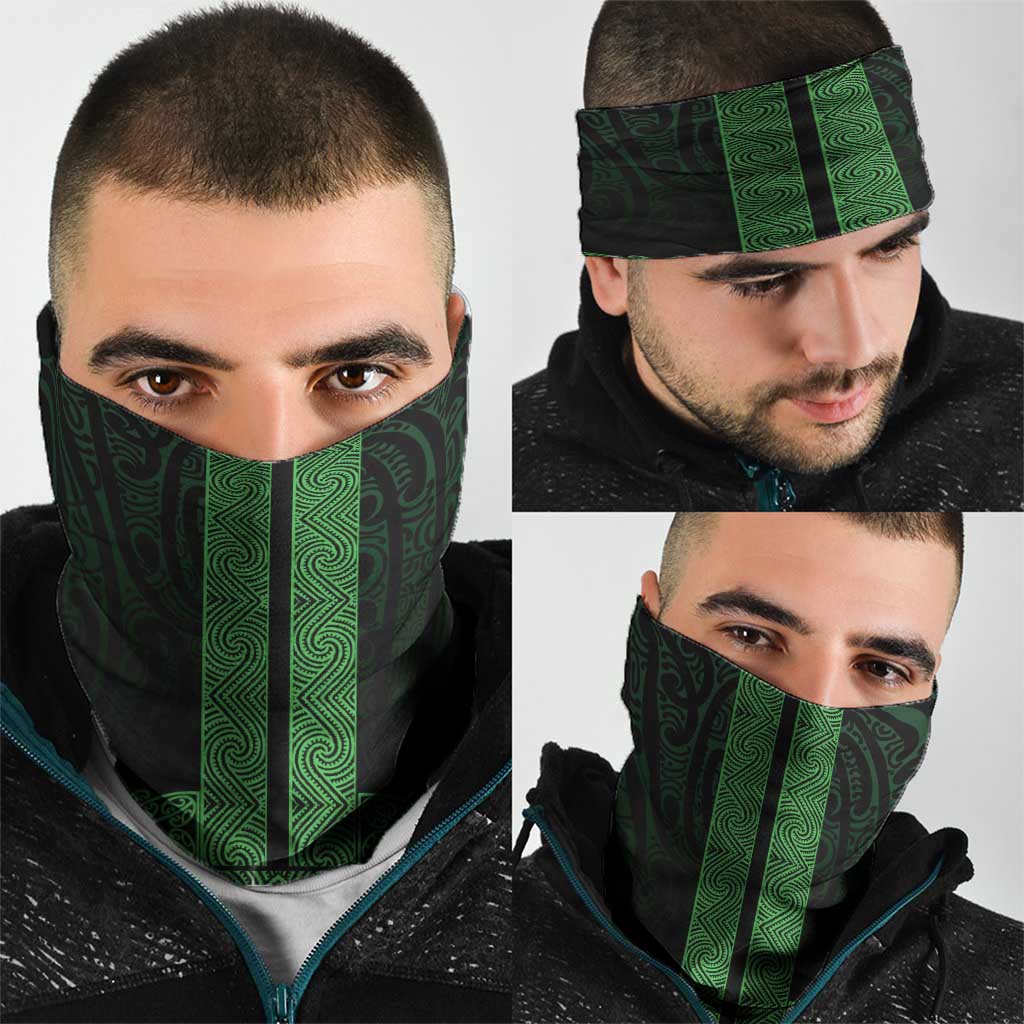 New Zealand Maori Kowhaiwhai Neck Gaiter Kakariki Maui and Mangopare - Aussie Hoodie