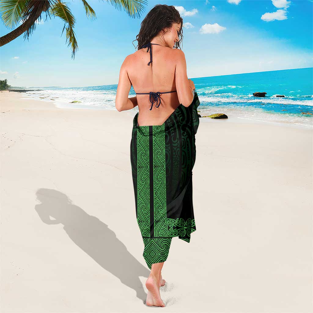 New Zealand Maori Kowhaiwhai Sarong Kakariki Maui and Mangopare