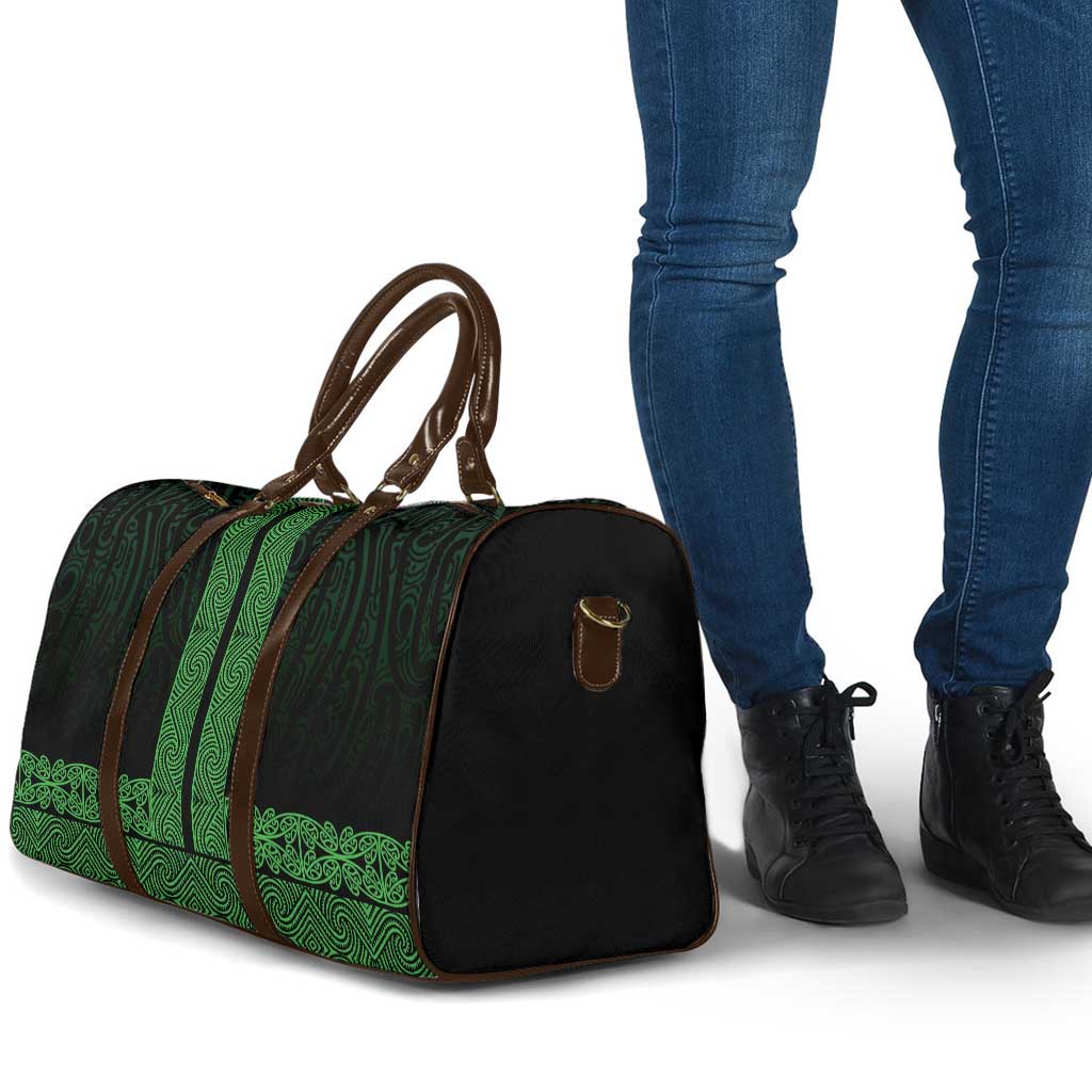 New Zealand Maori Kowhaiwhai Travel Bag Kakariki Maui and Mangopare - Aussie Hoodie