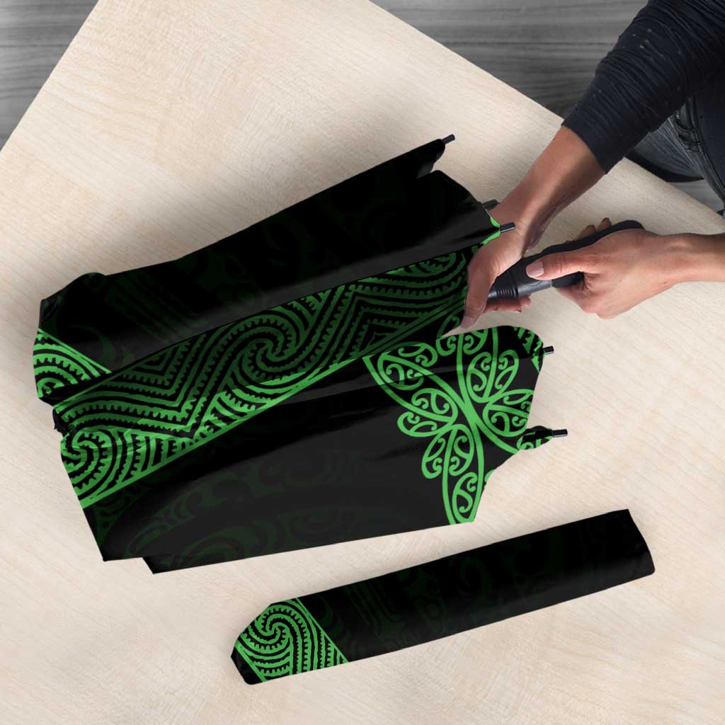 New Zealand Maori Kowhaiwhai Umbrella Kakariki Maui and Mangopare - Aussie Hoodie