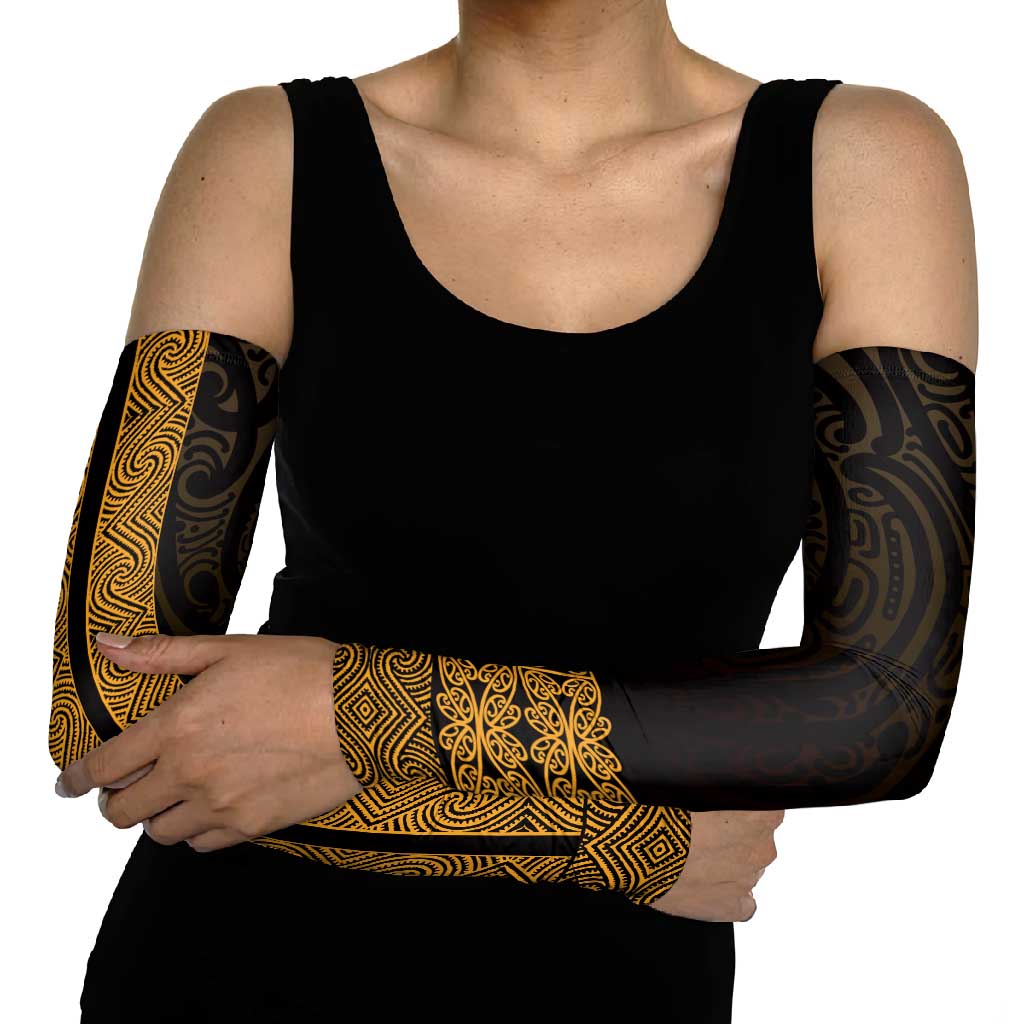 New Zealand Maori Kowhaiwhai Arm Sleeves Karaka Maui and Mangopare - Aussie Hoodie