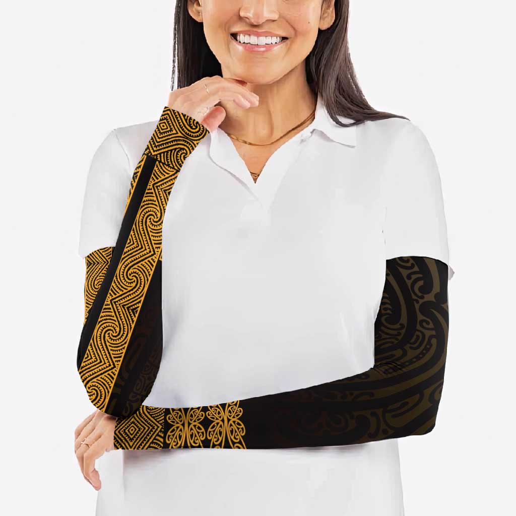 New Zealand Maori Kowhaiwhai Arm Sleeves Karaka Maui and Mangopare - Aussie Hoodie