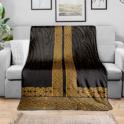 New Zealand Maori Kowhaiwhai Blanket Karaka Maui and Mangopare