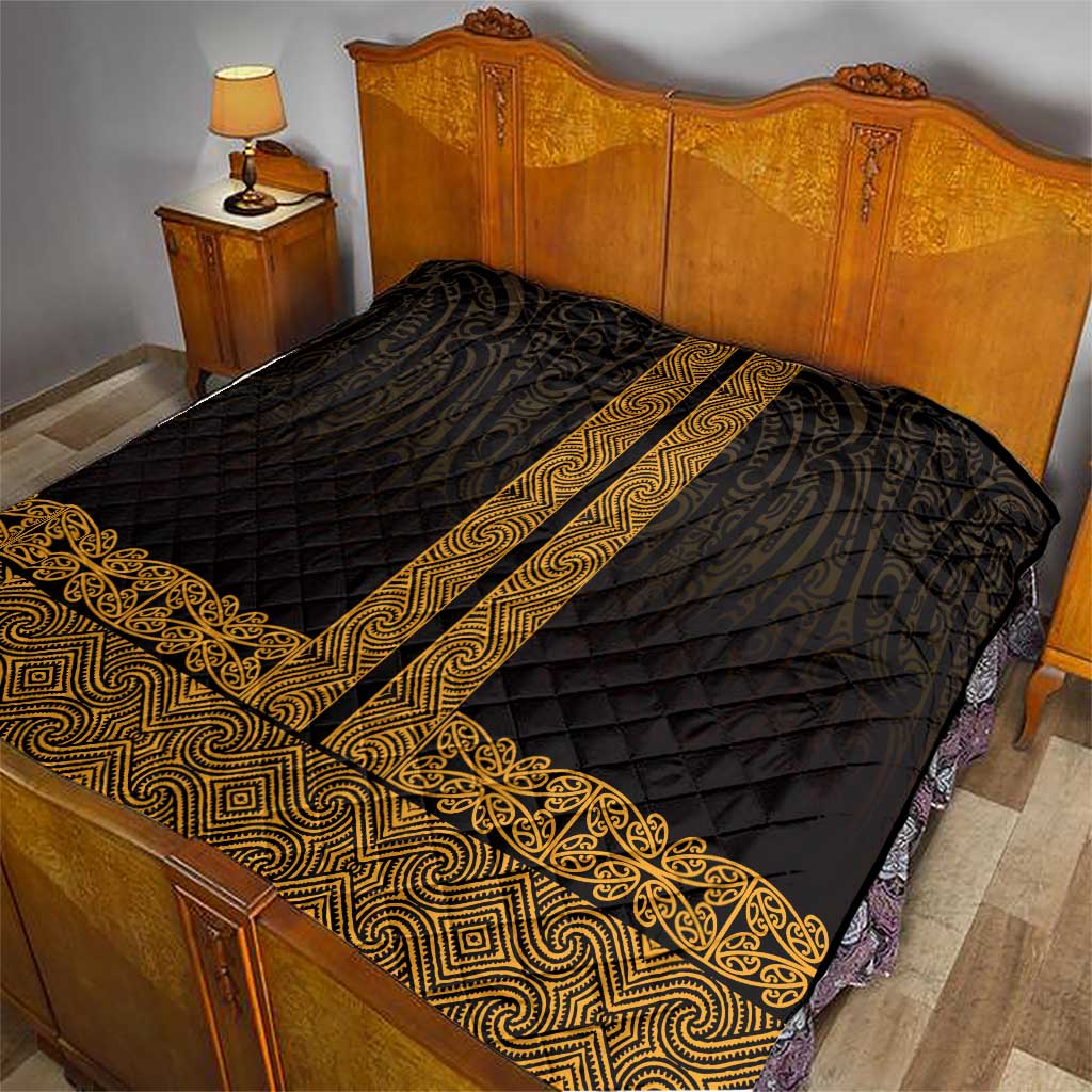 New Zealand Maori Kowhaiwhai Quilt Karaka Maui and Mangopare