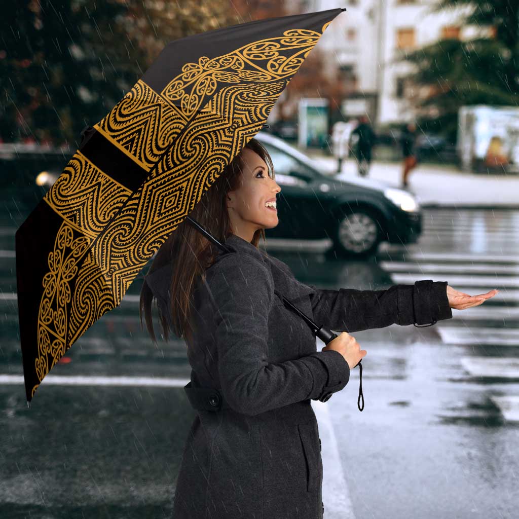 New Zealand Maori Kowhaiwhai Umbrella Karaka Maui and Mangopare - Aussie Hoodie