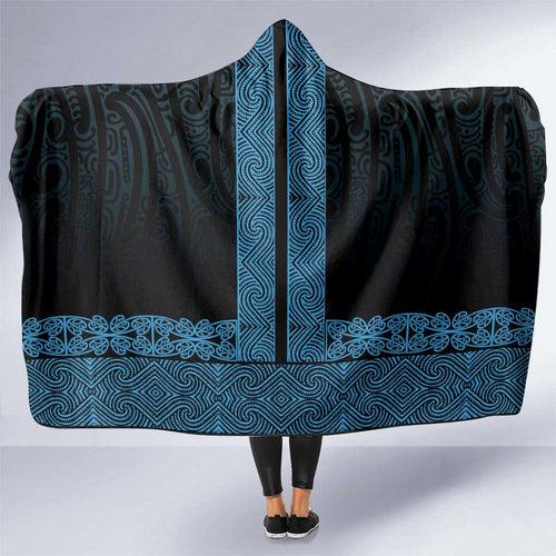 New Zealand Maori Kowhaiwhai Hooded Blanket Kikorangi Maui and Mangopare