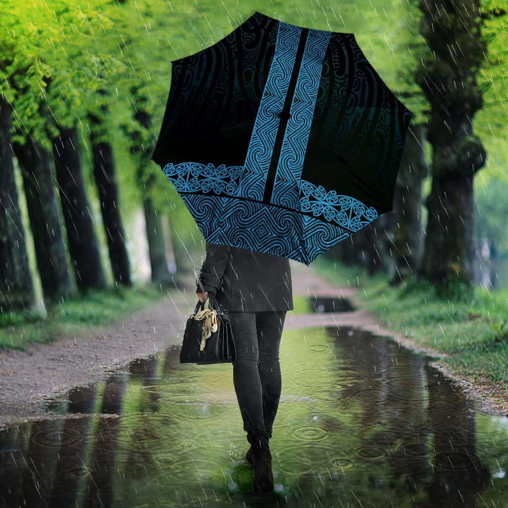 New Zealand Maori Kowhaiwhai Umbrella Kikorangi Maui and Mangopare - Aussie Hoodie