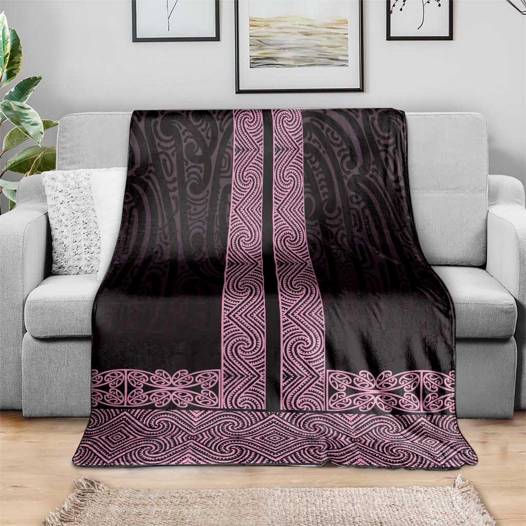 New Zealand Maori Kowhaiwhai Blanket Mawhero Maui and Mangopare