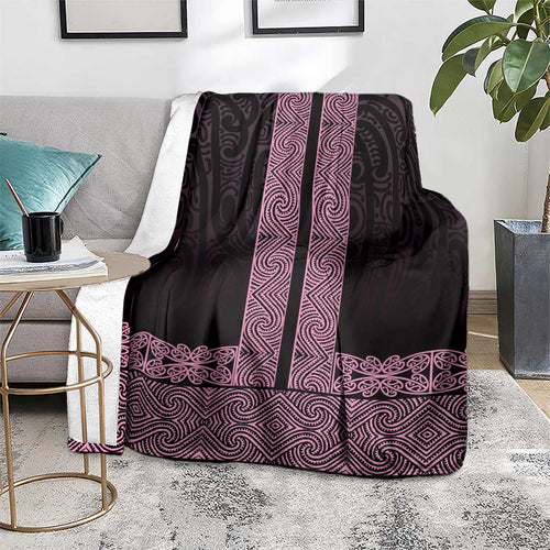 New Zealand Maori Kowhaiwhai Blanket Mawhero Maui and Mangopare