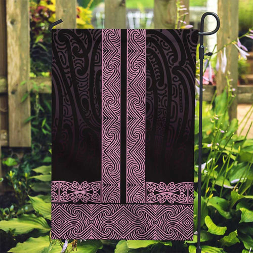 New Zealand Maori Kowhaiwhai Garden Flag Mawhero Maui and Mangopare