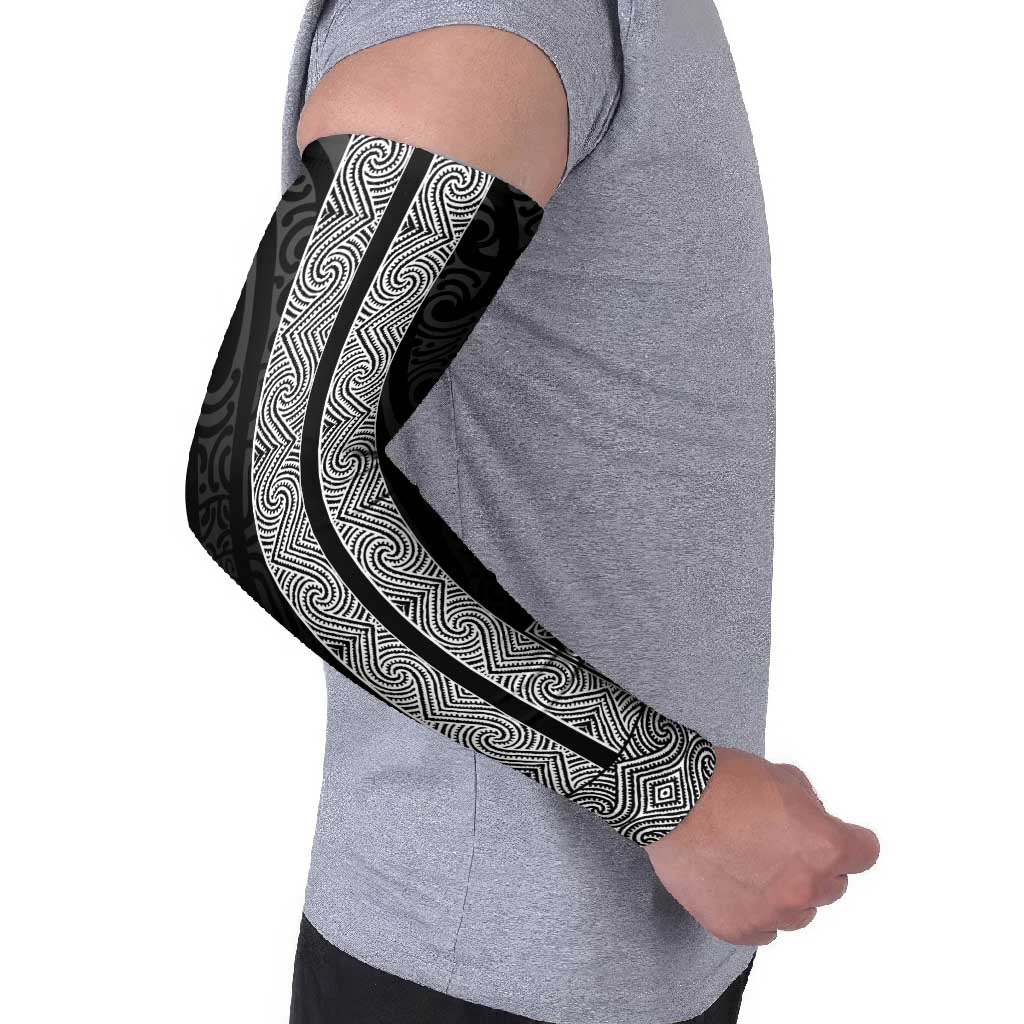 New Zealand Maori Kowhaiwhai Arm Sleeves Pango Maui and Mangopare - Aussie Hoodie