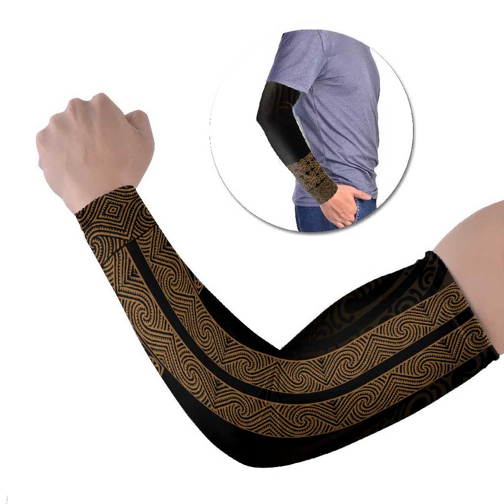 New Zealand Maori Kowhaiwhai Arm Sleeves Parauri Maui and Mangopare - Aussie Hoodie