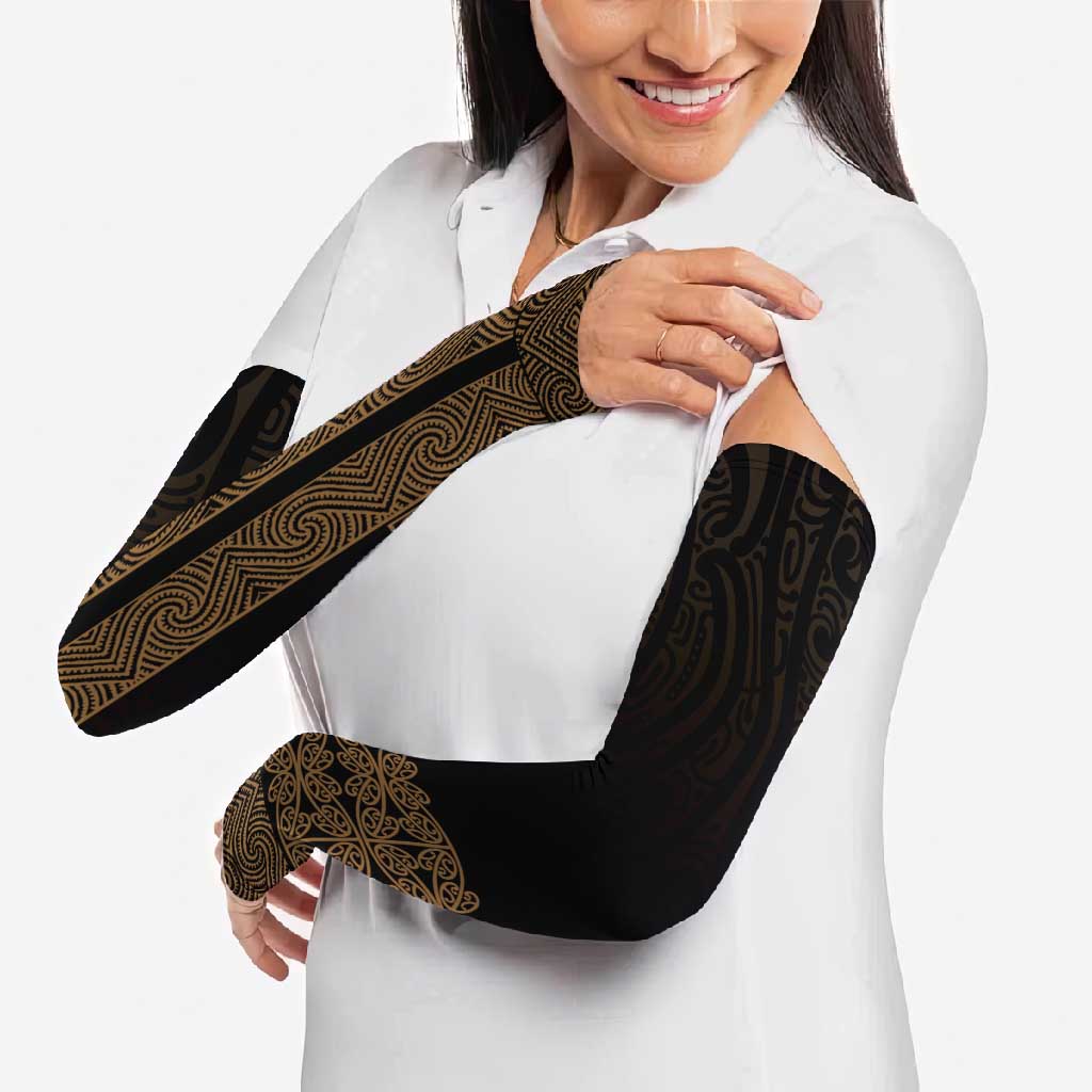 New Zealand Maori Kowhaiwhai Arm Sleeves Parauri Maui and Mangopare - Aussie Hoodie