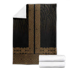 New Zealand Maori Kowhaiwhai Blanket Parauri Maui and Mangopare