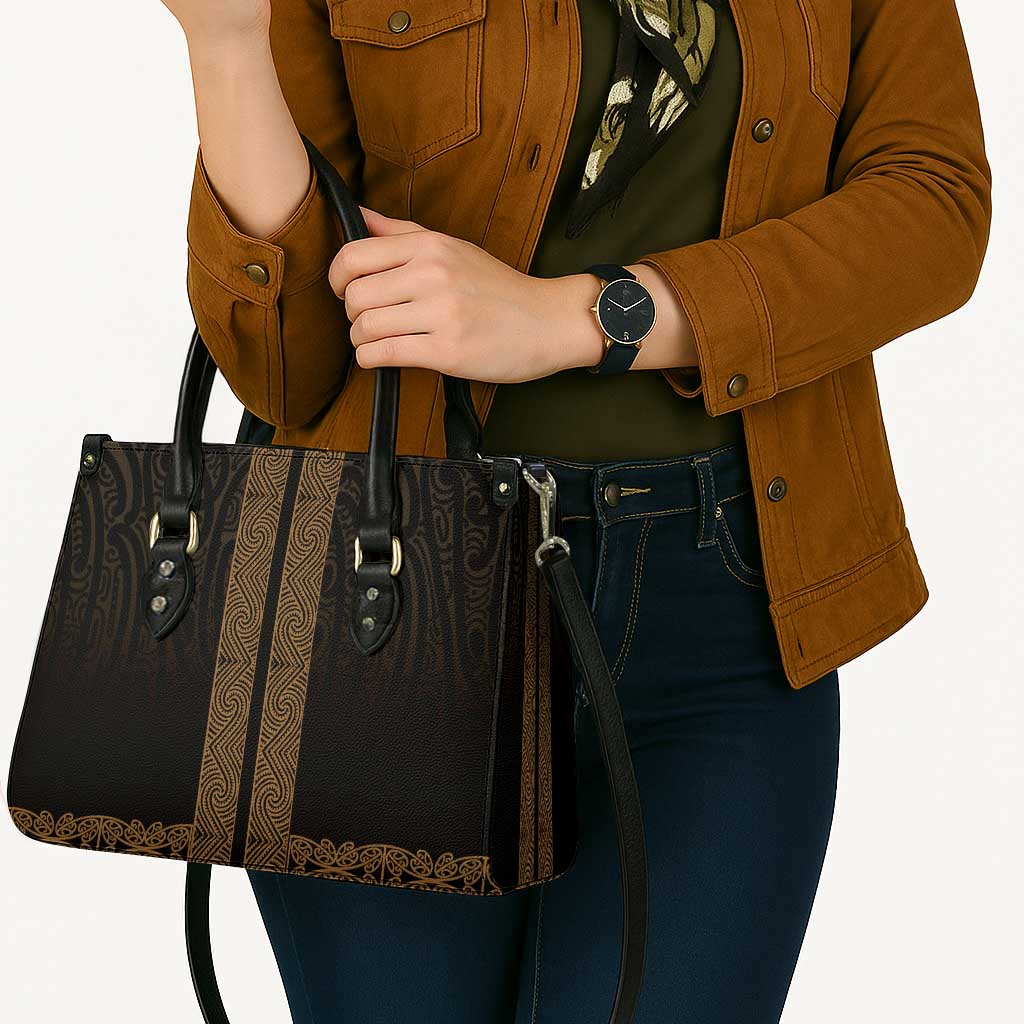 New Zealand Maori Kowhaiwhai Leather Bag Parauri Maui and Mangopare - Aussie Hoodie
