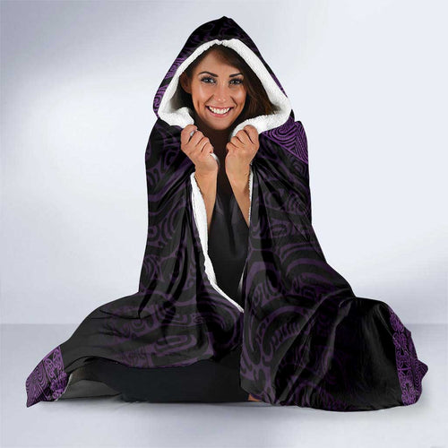 New Zealand Maori Kowhaiwhai Hooded Blanket Waiporoporo Maui and Mangopare