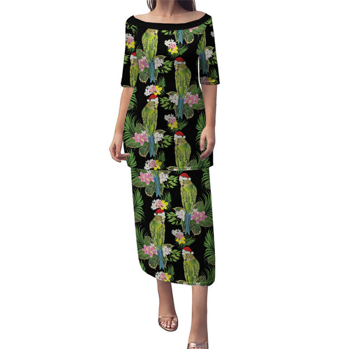 Aussie Santa Budgie Christmas Family Matching Puletasi and Hawaiian Shirt Black Parakeet Tropical Floral