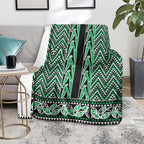New Zealand Maori Niho Taniwha Blanket Kakariki Mangopare and Puhoro Pattern