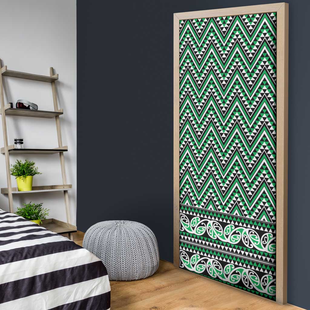 New Zealand Maori Niho Taniwha Door Cover Kakariki Mangopare and Puhoro Pattern - Aussie Hoodie