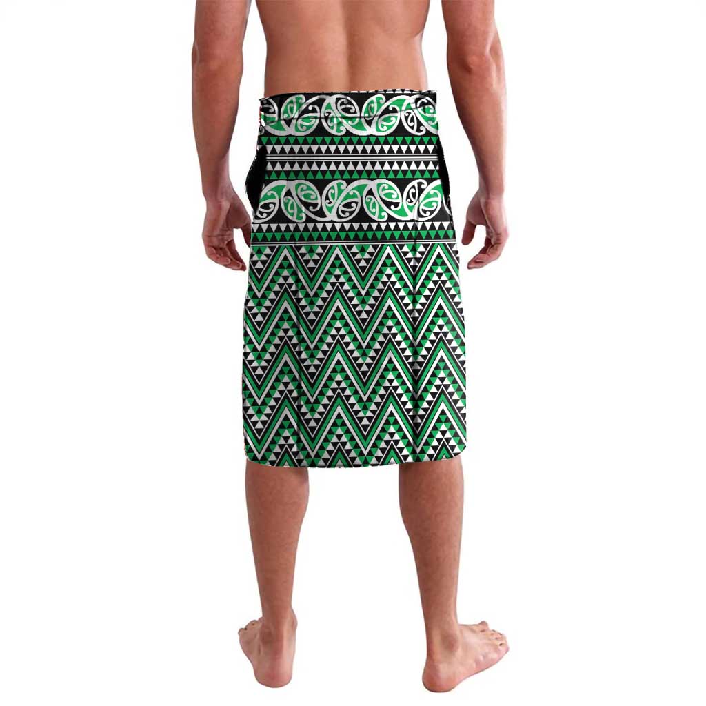 New Zealand Maori Niho Taniwha Lavalava Kakariki Mangopare and Puhoro Pattern
