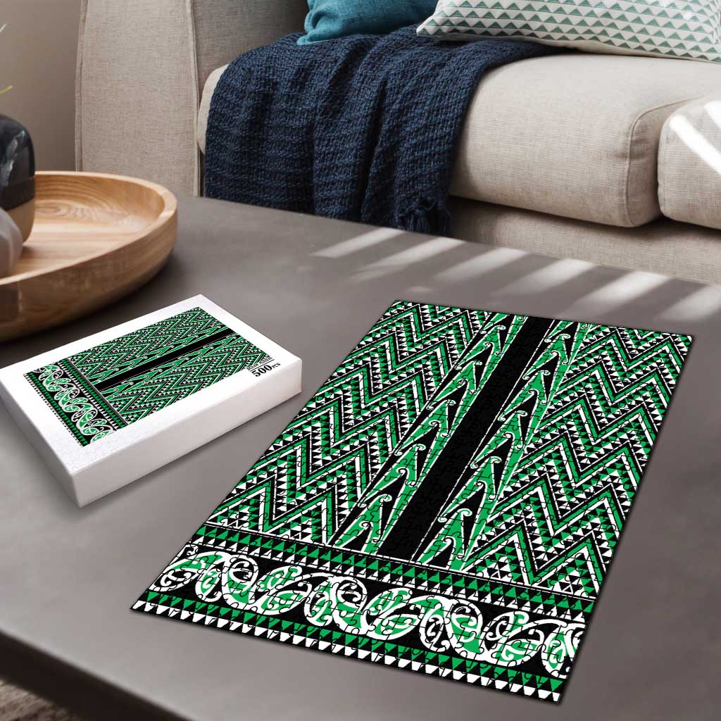 New Zealand Maori Niho Taniwha Puzzle Kakariki Mangopare and Puhoro Pattern - Aussie Hoodie