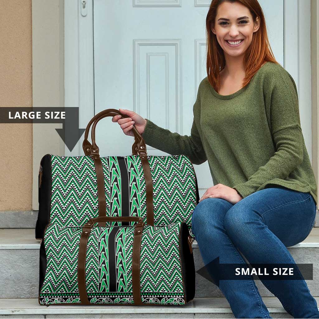 New Zealand Maori Niho Taniwha Travel Bag Kakariki Mangopare and Puhoro Pattern - Aussie Hoodie