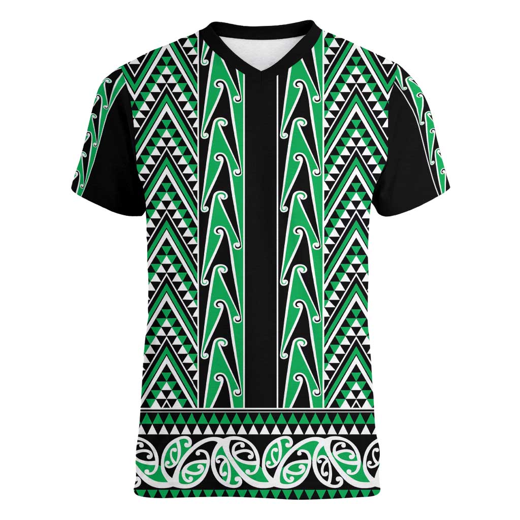New Zealand Maori Niho Taniwha Women V-Neck T-Shirt Kakariki Mangopare and Puhoro Pattern