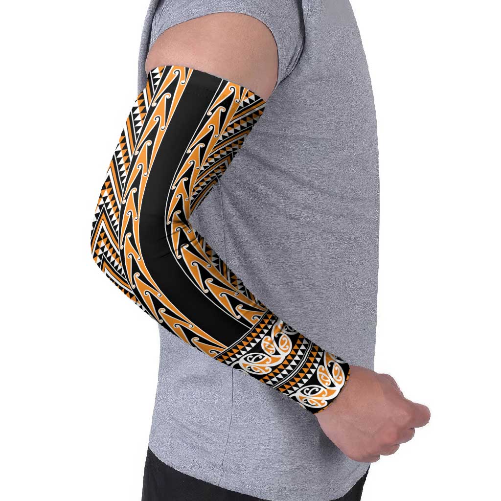 New Zealand Maori Niho Taniwha Arm Sleeves Karaka Mangopare and Puhoro Pattern - Aussie Hoodie