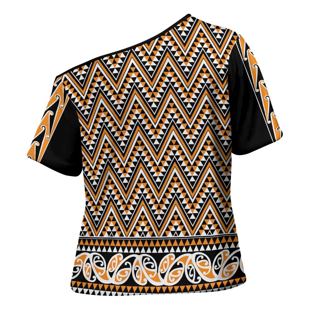 New Zealand Maori Niho Taniwha Cross Shoulder Shirt Karaka Mangopare and Puhoro Pattern - Aussie Hoodie