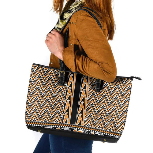 New Zealand Maori Niho Taniwha Leather Tote Bag Karaka Mangopare and Puhoro Pattern