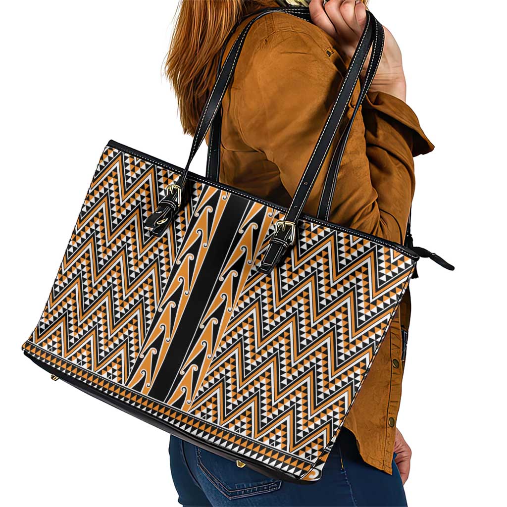 New Zealand Maori Niho Taniwha Leather Tote Bag Karaka Mangopare and Puhoro Pattern