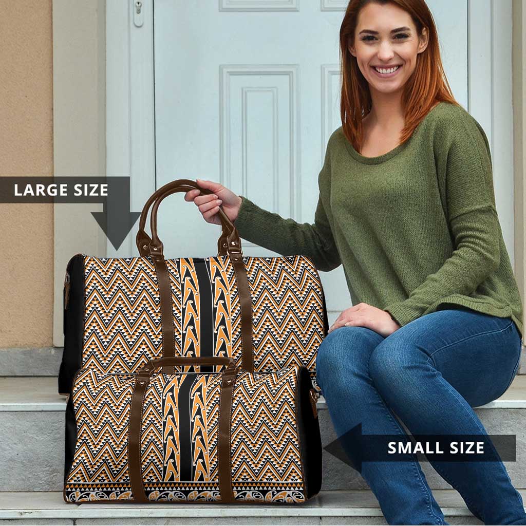 New Zealand Maori Niho Taniwha Travel Bag Karaka Mangopare and Puhoro Pattern - Aussie Hoodie