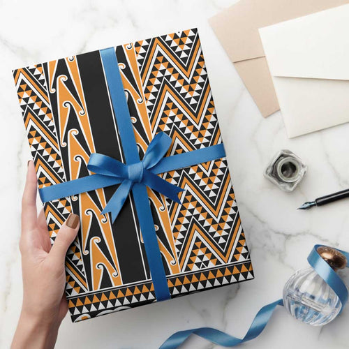 New Zealand Maori Niho Taniwha Wrapping Paper Karaka Mangopare and Puhoro Pattern - Aussie Hoodie